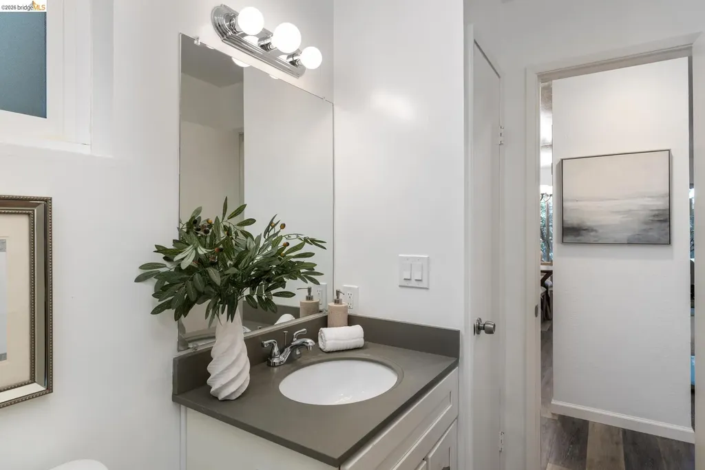 5310 Ridgeview Circle El Sobrante CA 94803