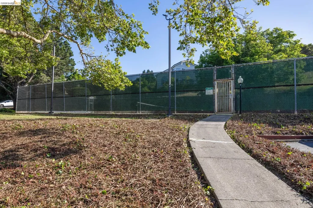 5310 Ridgeview Circle El Sobrante CA 94803