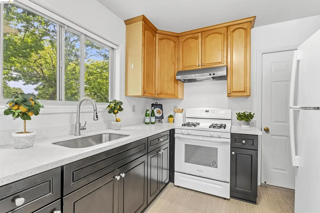 1544 Channing Way Berkeley CA 94703