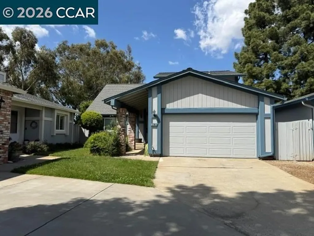 585 Mt Dell Drive Clayton CA 94517
