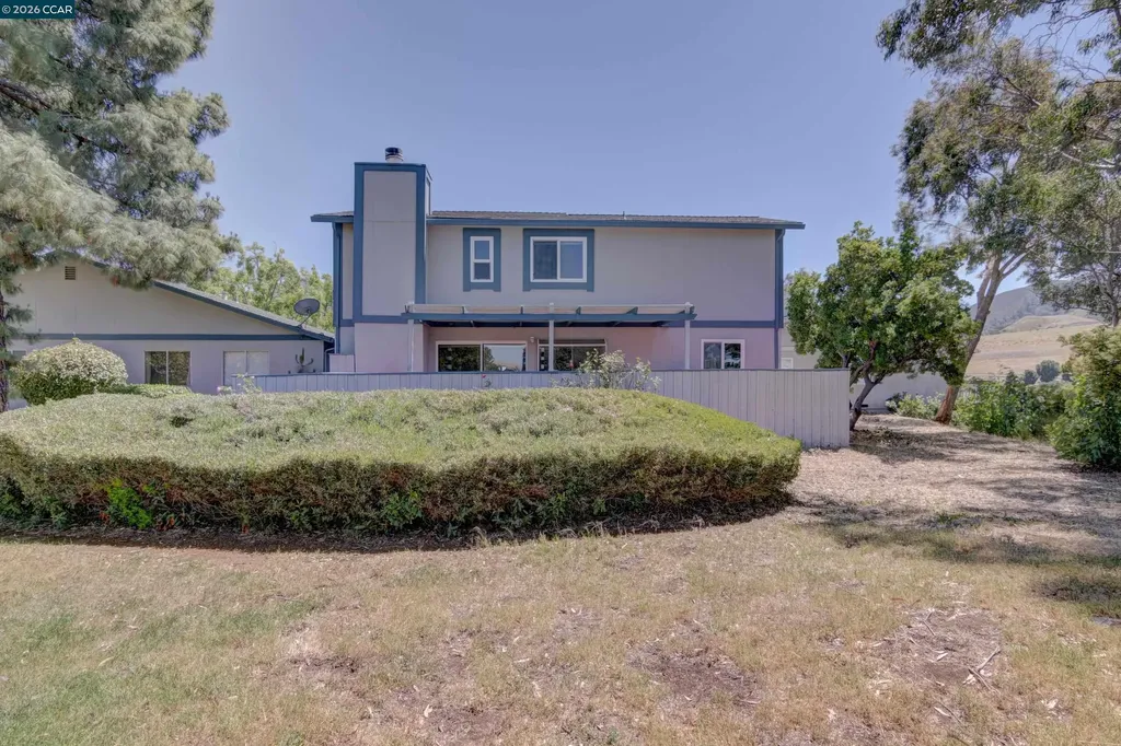 585 Mt Dell Drive Clayton CA 94517