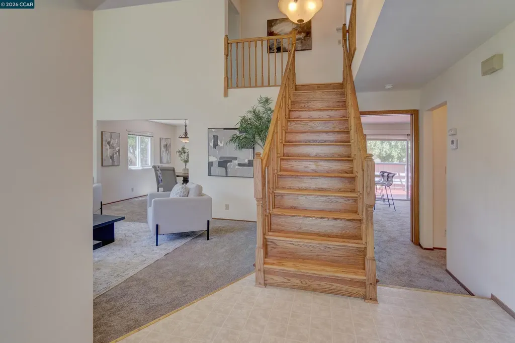 585 Mt Dell Drive Clayton CA 94517