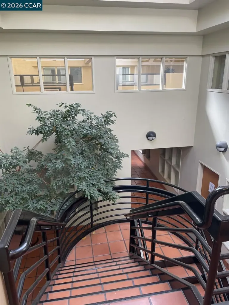 220 4th Street Oakland CA 94607