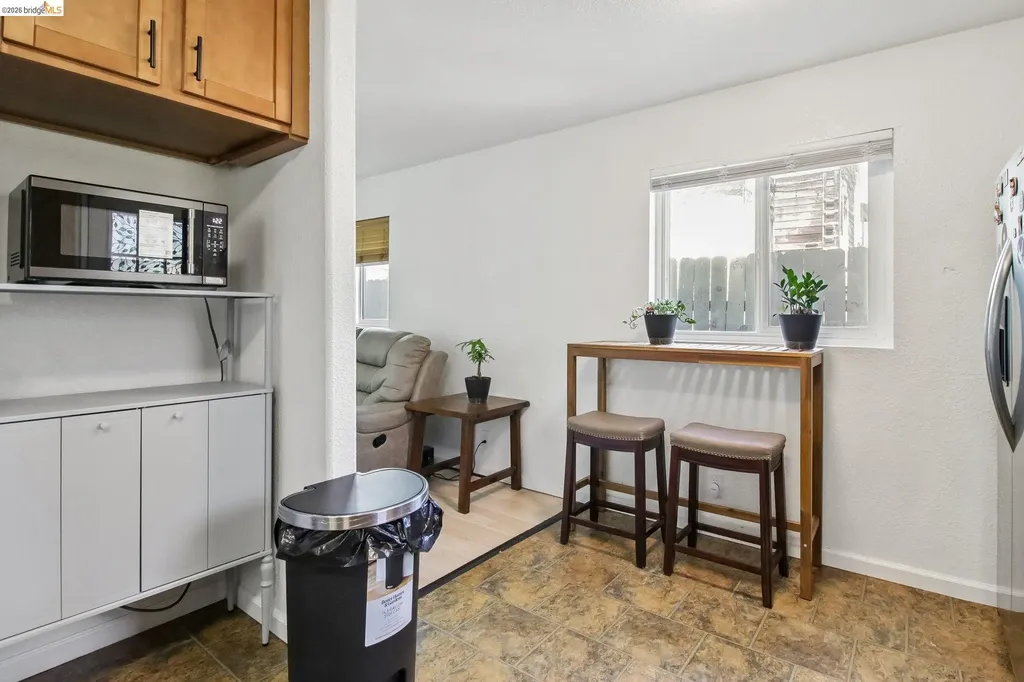 874 Pine Street Oakland CA 94607