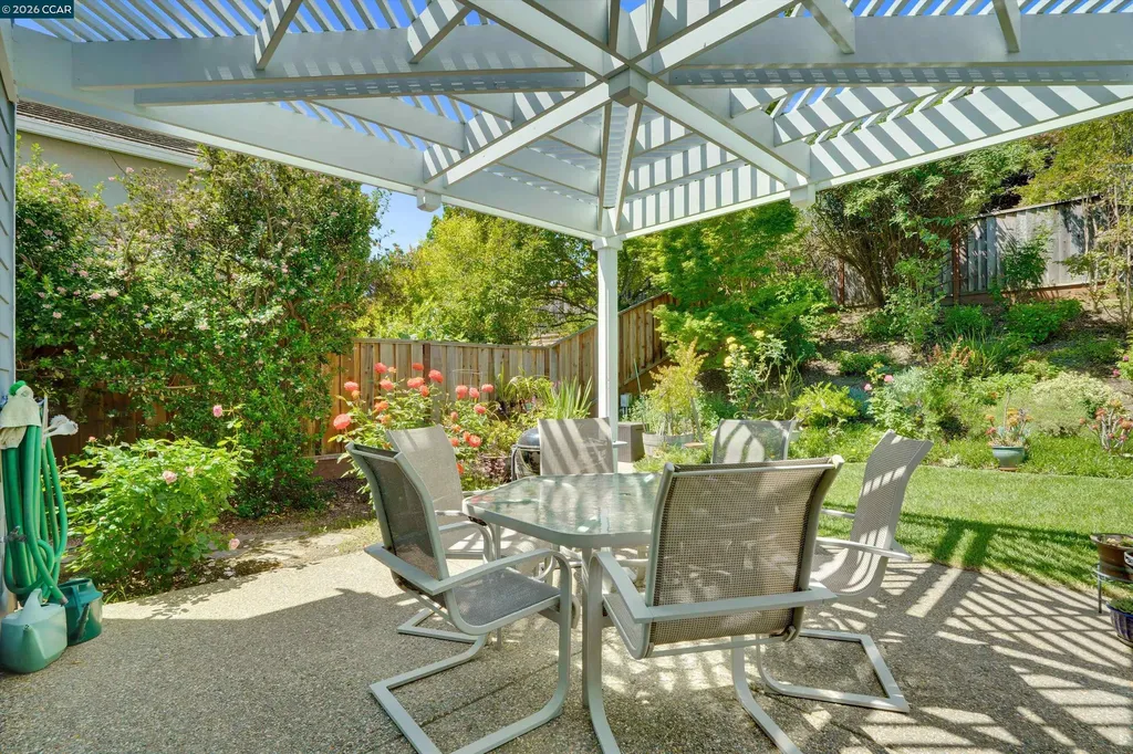 120 Mont St Michel Way Martinez CA 94553