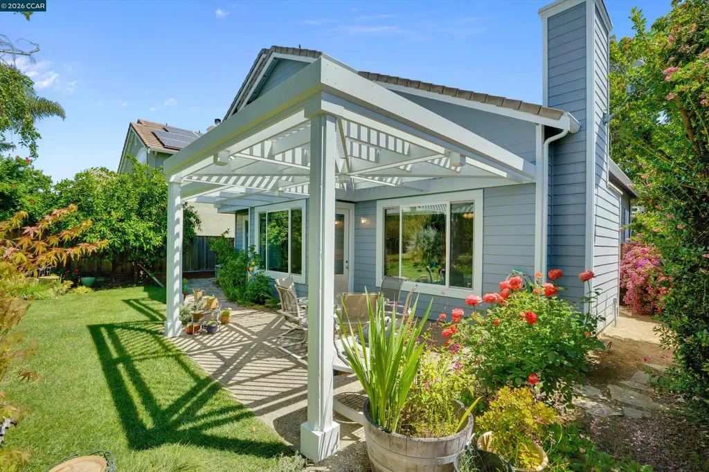 120 Mont St Michel Way Martinez CA 94553