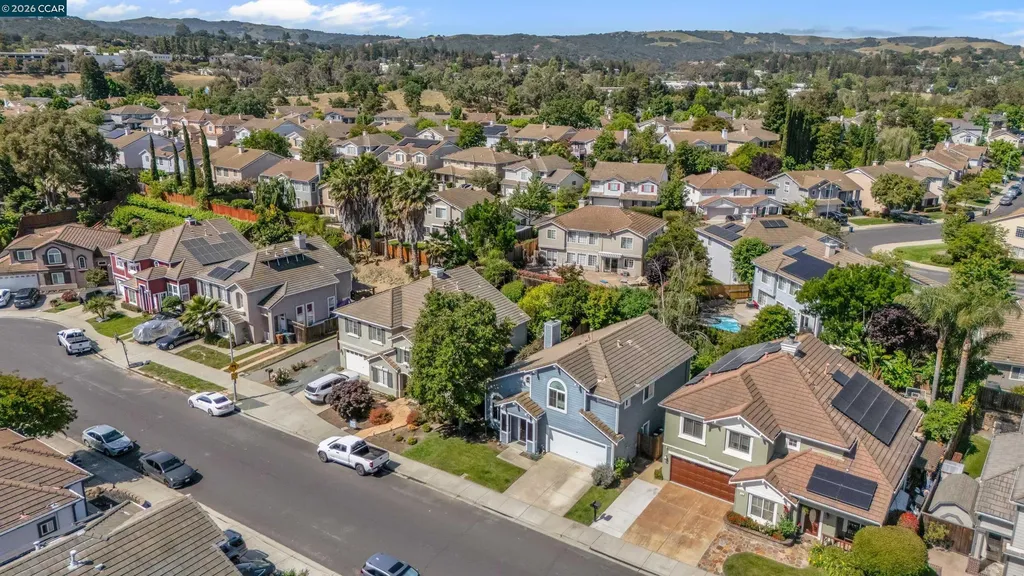 120 Mont St Michel Way Martinez CA 94553