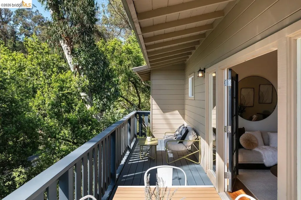 2343 Mastlands Drive Oakland CA 94611