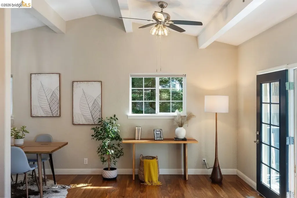 2343 Mastlands Drive Oakland CA 94611