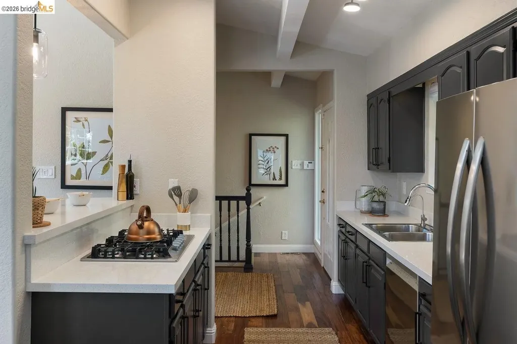 2343 Mastlands Drive Oakland CA 94611