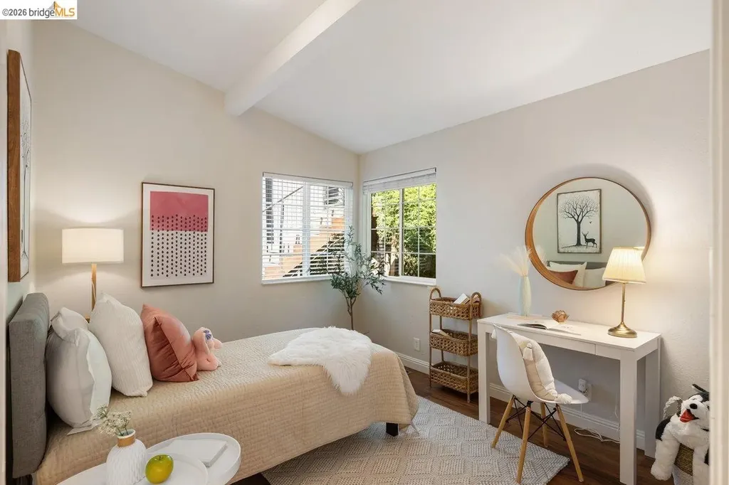2343 Mastlands Drive Oakland CA 94611