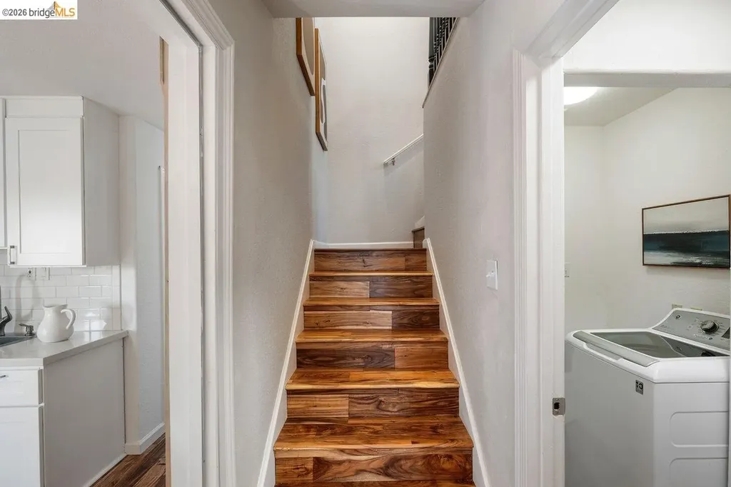 2343 Mastlands Drive Oakland CA 94611