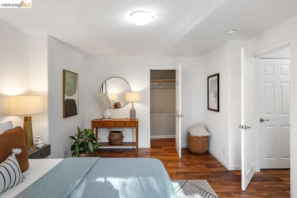 2343 Mastlands Drive Oakland CA 94611