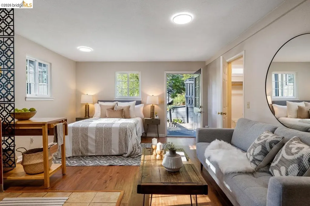 2343 Mastlands Drive Oakland CA 94611