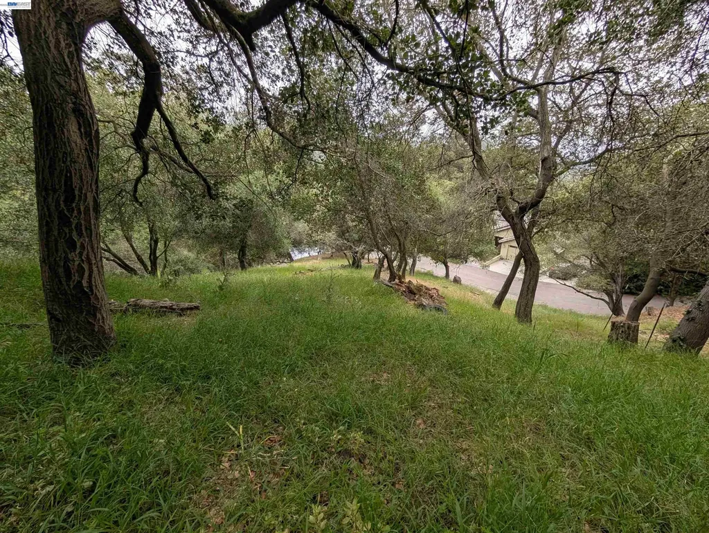 0 Girvin Drive Oakland CA 94603