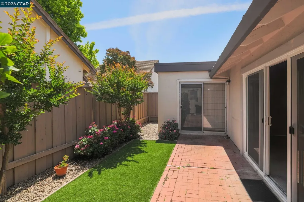 4 Long Creek Circle Clayton CA 94517