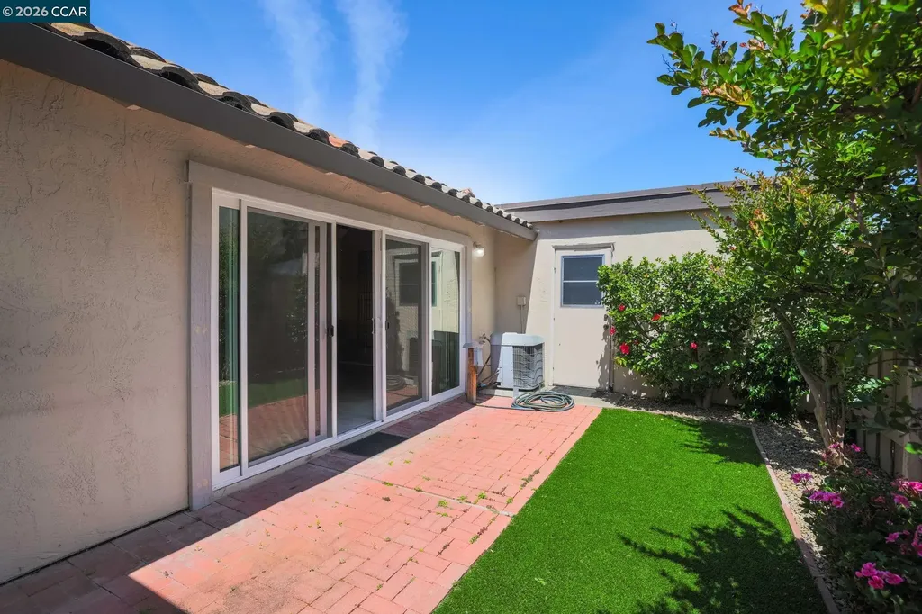 4 Long Creek Circle Clayton CA 94517