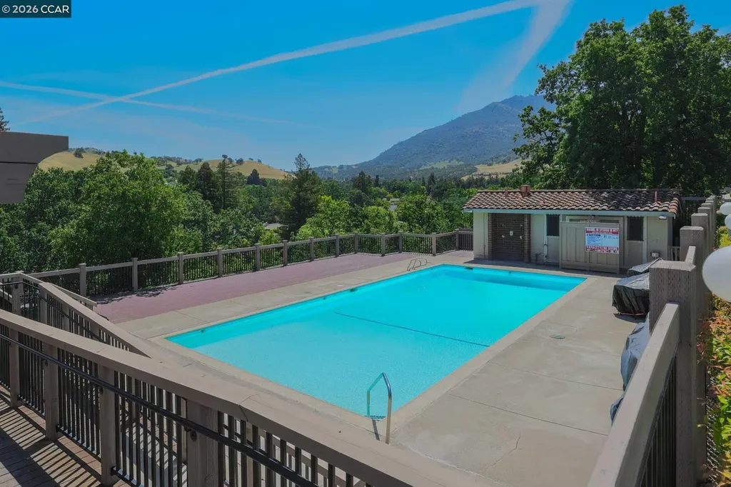 4 Long Creek Circle Clayton CA 94517