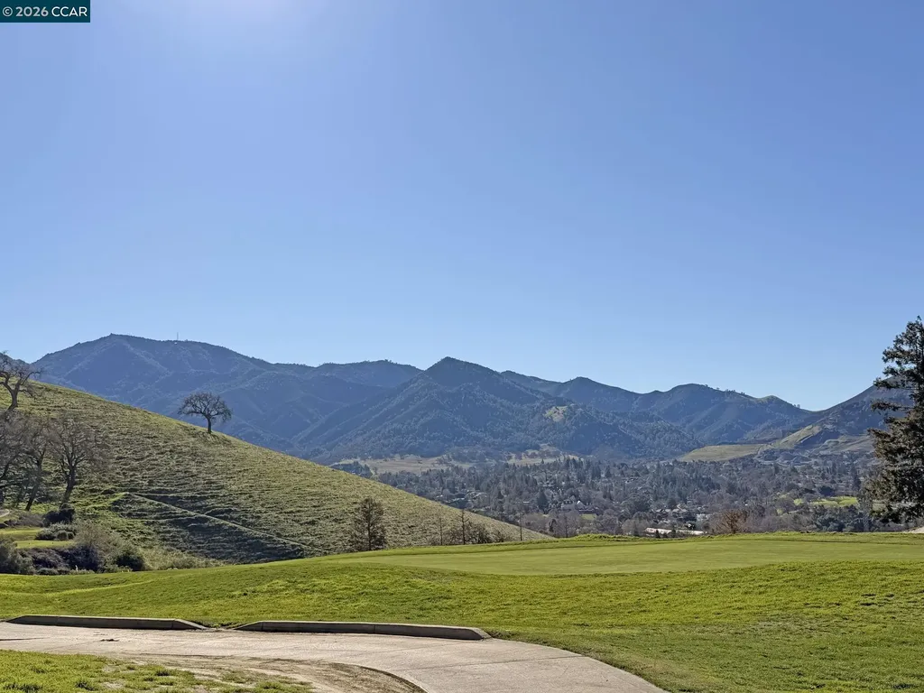 4 Long Creek Circle Clayton CA 94517