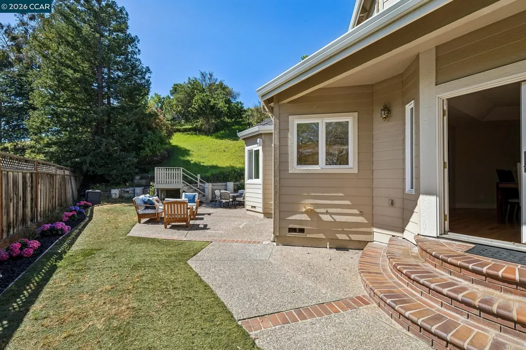 34 Sugarloaf Terrace Alamo CA 94507
