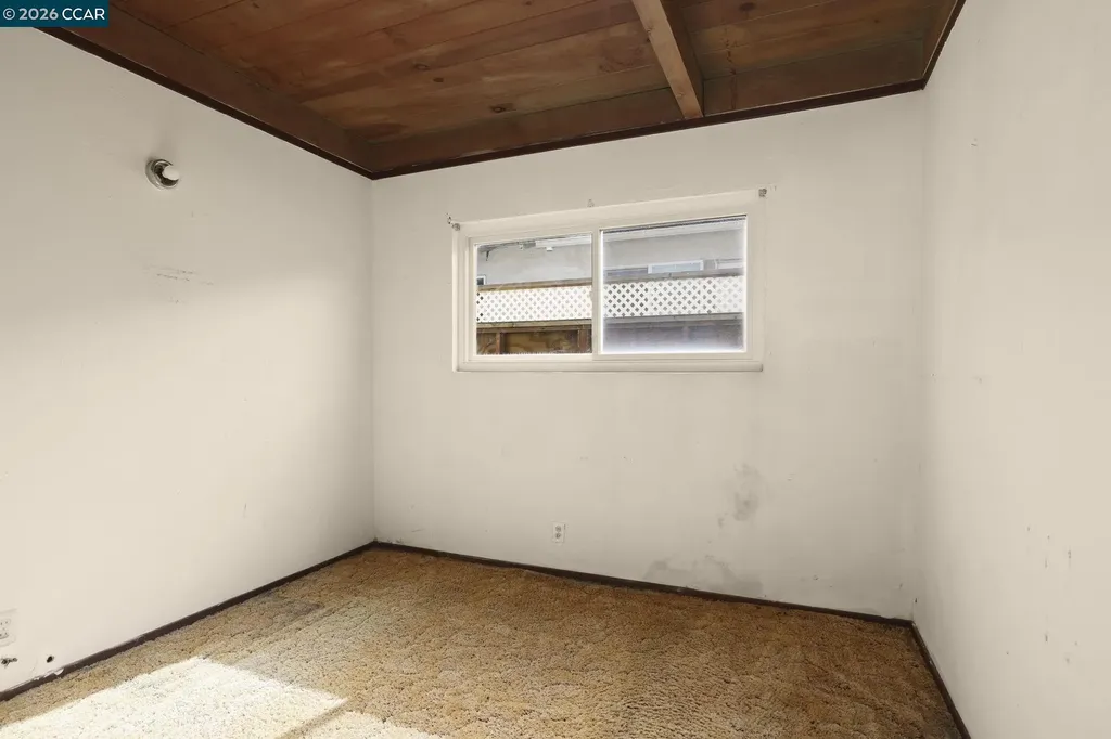 2415 Maine Avenue Richmond CA 94804