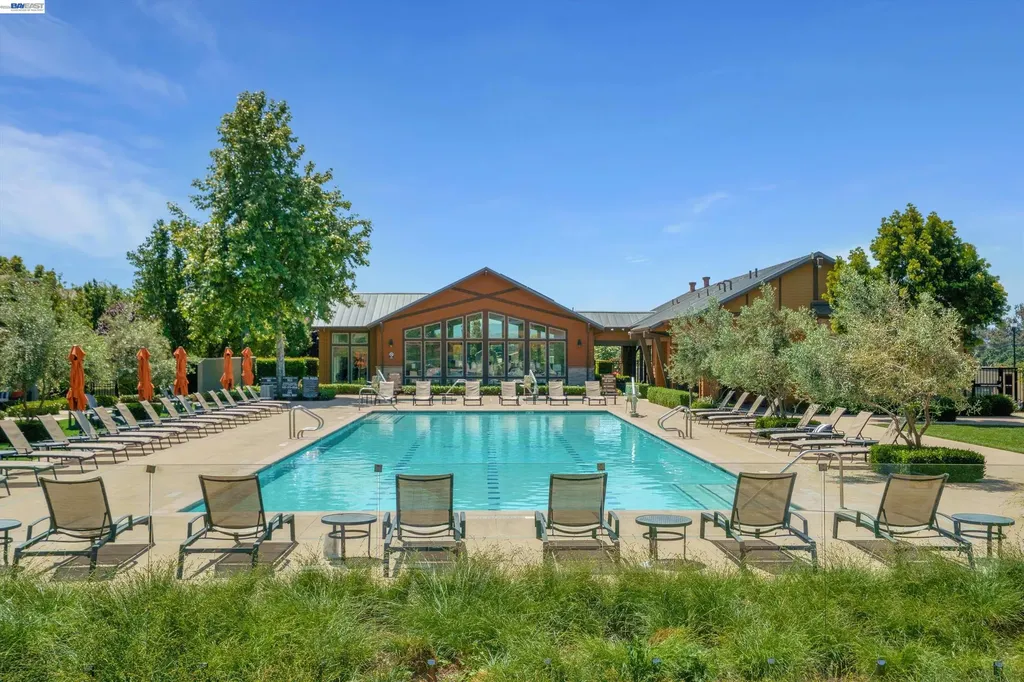319 Basswood Common Livermore CA 94551