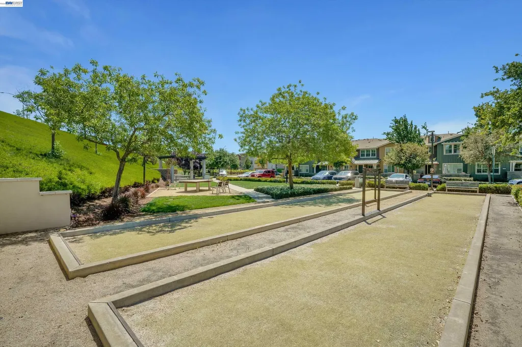 319 Basswood Common Livermore CA 94551