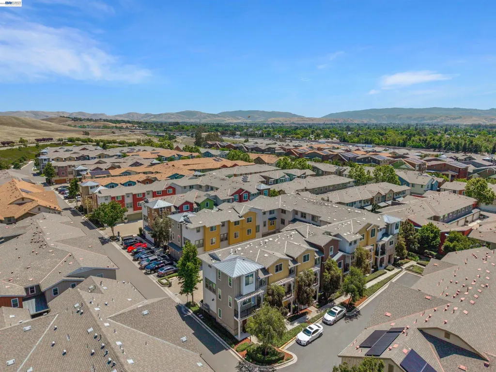 319 Basswood Common Livermore CA 94551