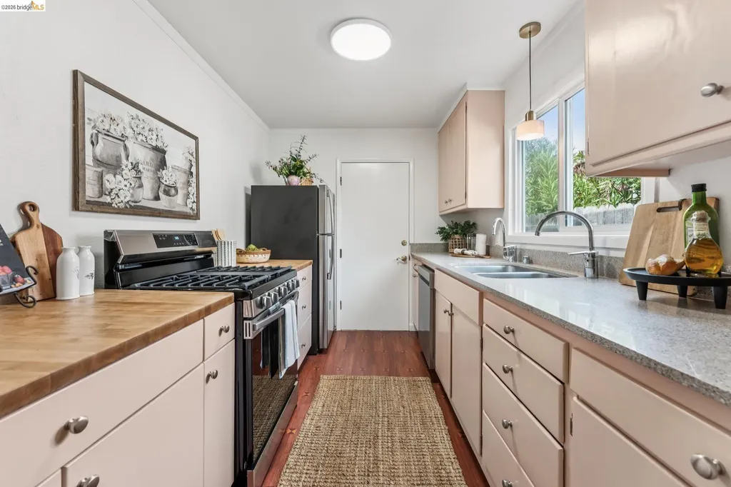 3720 Esmond Avenue Richmond CA 94805