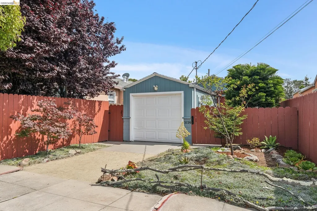 3720 Esmond Avenue Richmond CA 94805