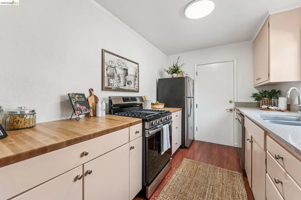 3720 Esmond Avenue Richmond CA 94805