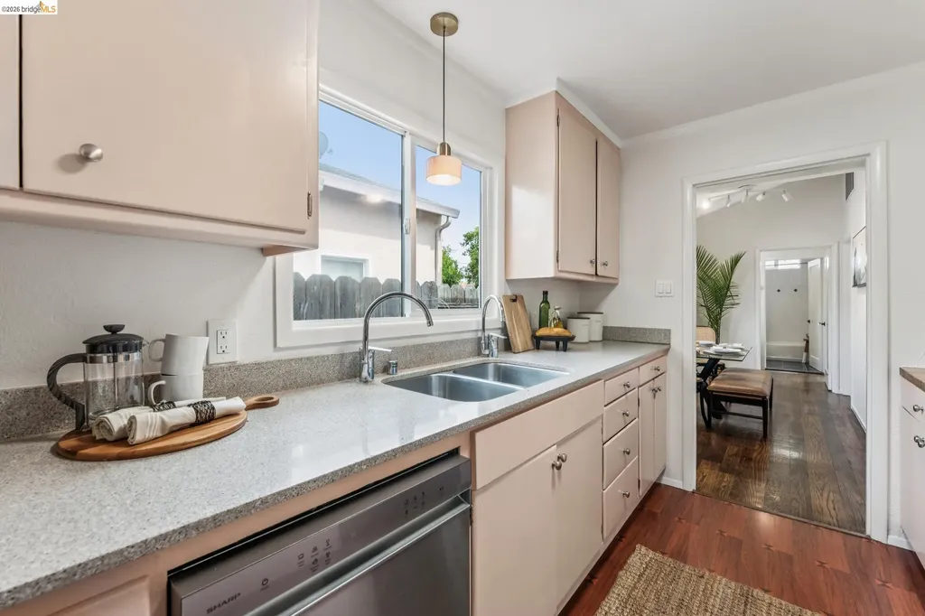 3720 Esmond Avenue Richmond CA 94805
