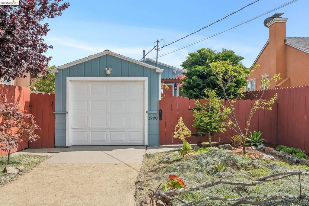 3720 Esmond Avenue Richmond CA 94805
