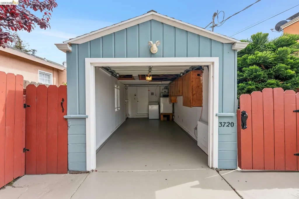 3720 Esmond Avenue Richmond CA 94805