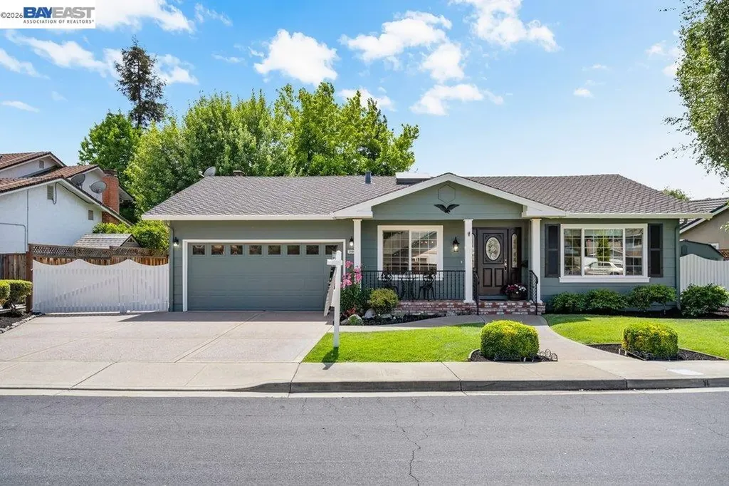 2090 Foxswallow Road Pleasanton CA 94566