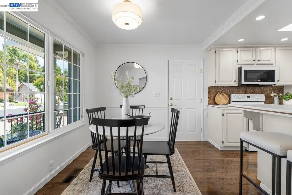 2090 Foxswallow Road Pleasanton CA 94566
