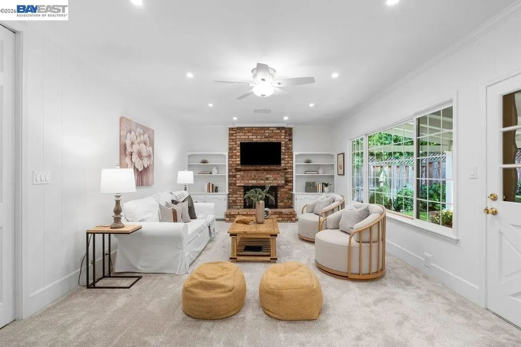 2090 Foxswallow Road Pleasanton CA 94566