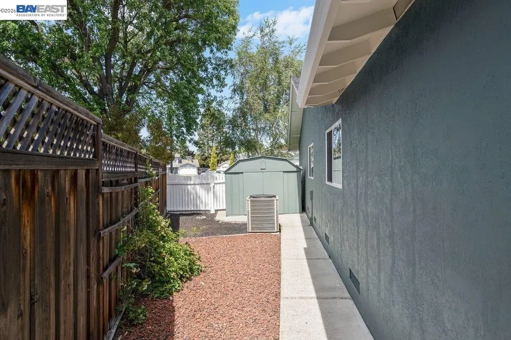 2090 Foxswallow Road Pleasanton CA 94566