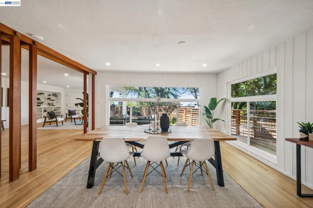 1055 Sterling Avenue Berkeley CA 94708