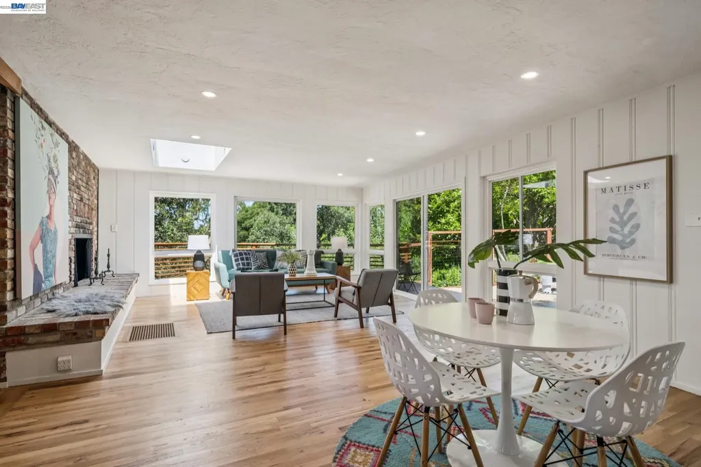 1055 Sterling Avenue Berkeley CA 94708