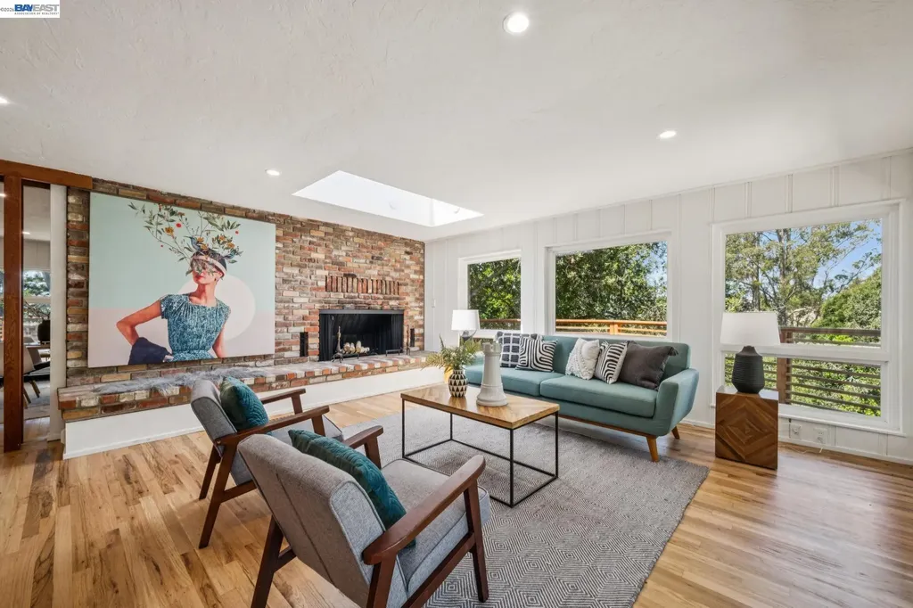 1055 Sterling Avenue Berkeley CA 94708