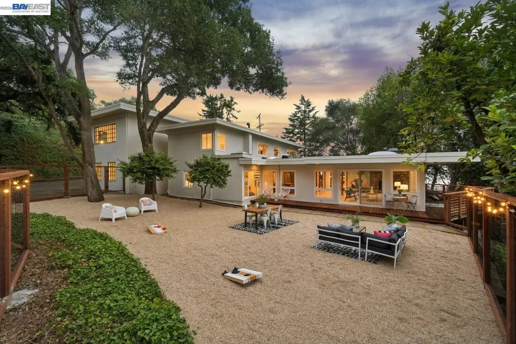 1055 Sterling Avenue Berkeley CA 94708