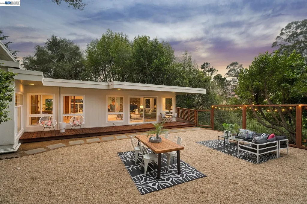 1055 Sterling Avenue Berkeley CA 94708