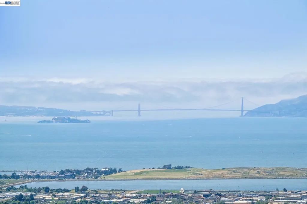 1055 Sterling Avenue Berkeley CA 94708
