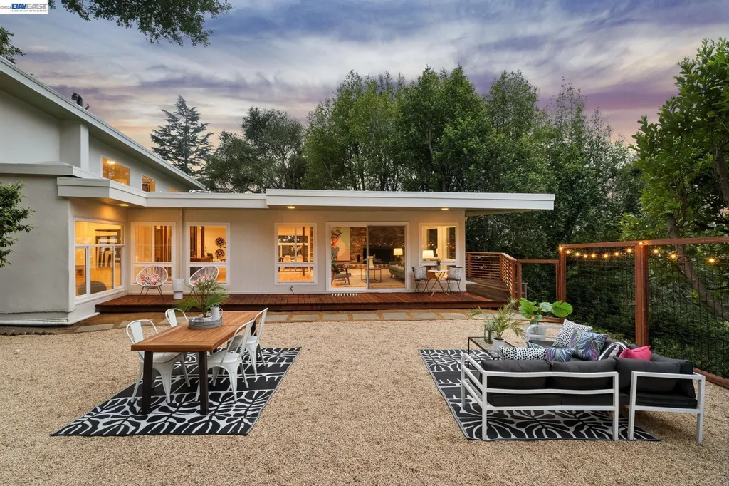 1055 Sterling Avenue Berkeley CA 94708