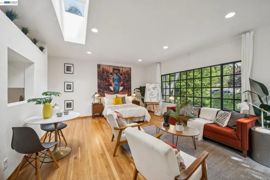 1055 Sterling Avenue Berkeley CA 94708