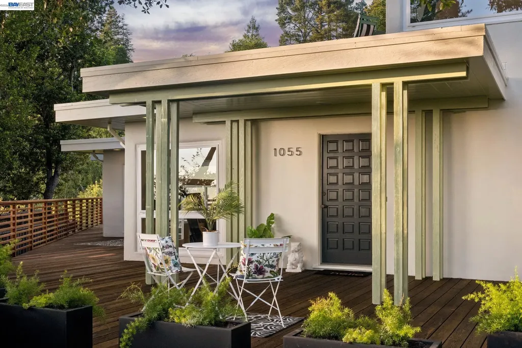 1055 Sterling Avenue Berkeley CA 94708