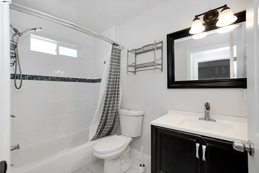 2821 Vallecito Place Oakland CA 94606