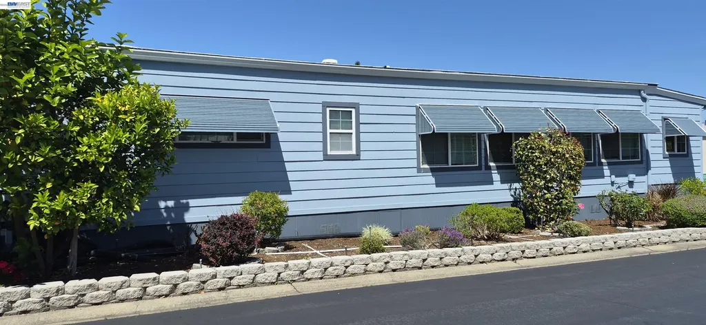 3263 Vineyard Ave., #97 Pleasanton CA 94566