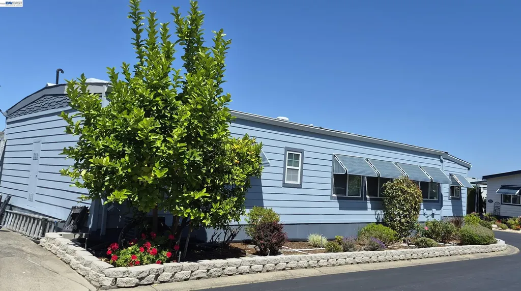 3263 Vineyard Ave., #97 Pleasanton CA 94566